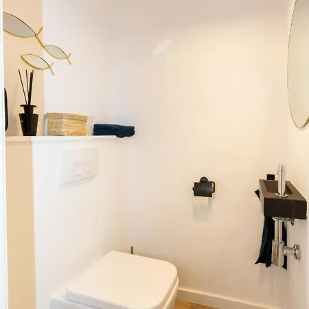 Bright Cozy Apartment+City Garden+Outdoor Jacuzzi * 헨트
